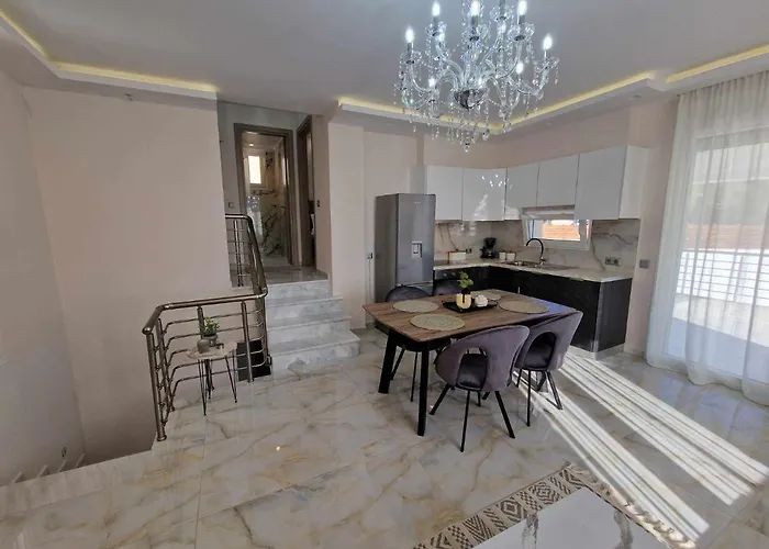 Hillside * Pefkochori