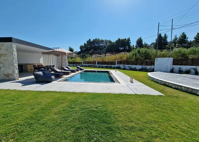 Hillside * Pefkochori