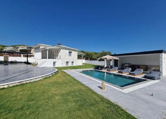 Villa Hillside *